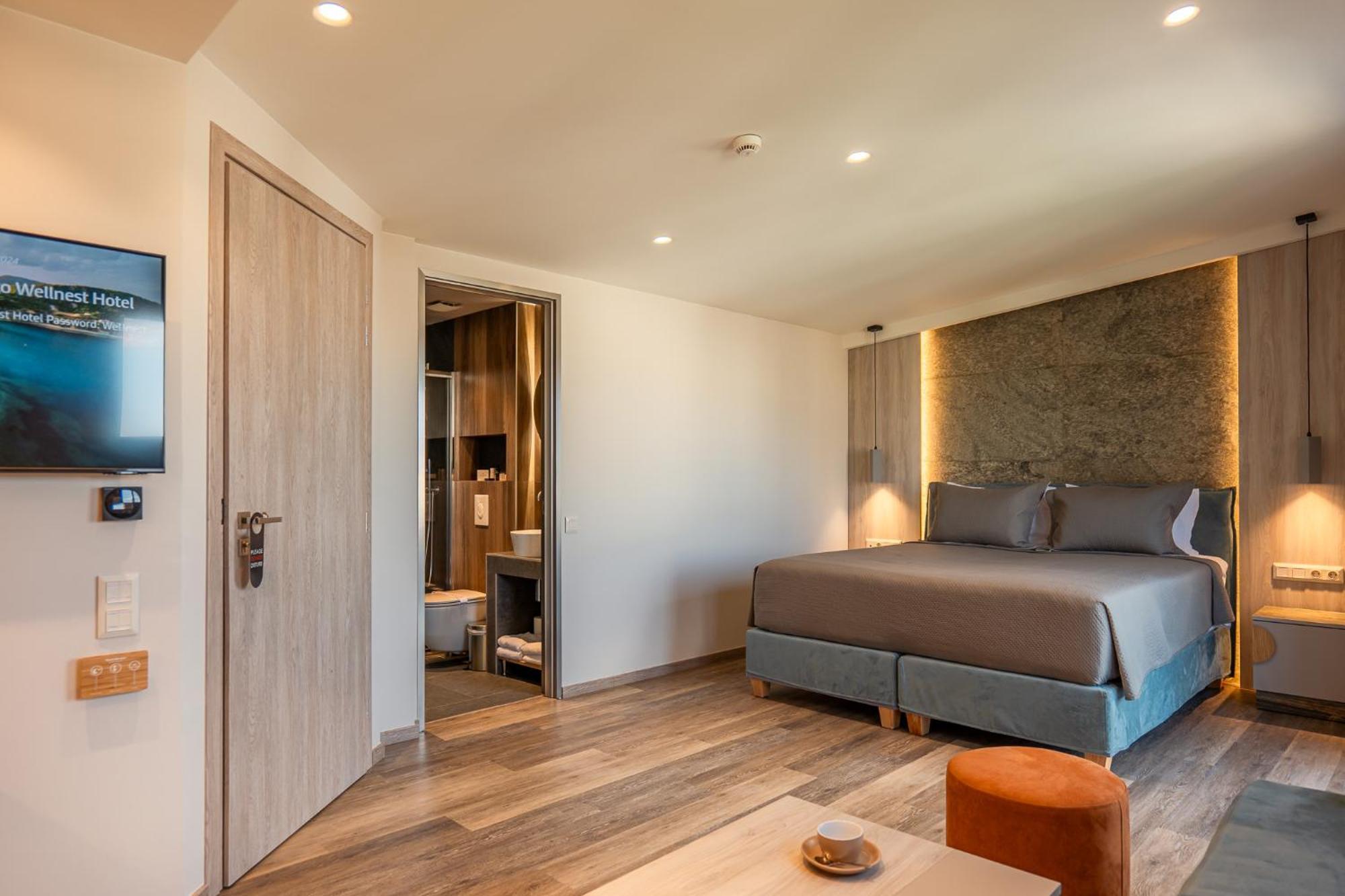 Wellnest Hotel Athens Exterior photo